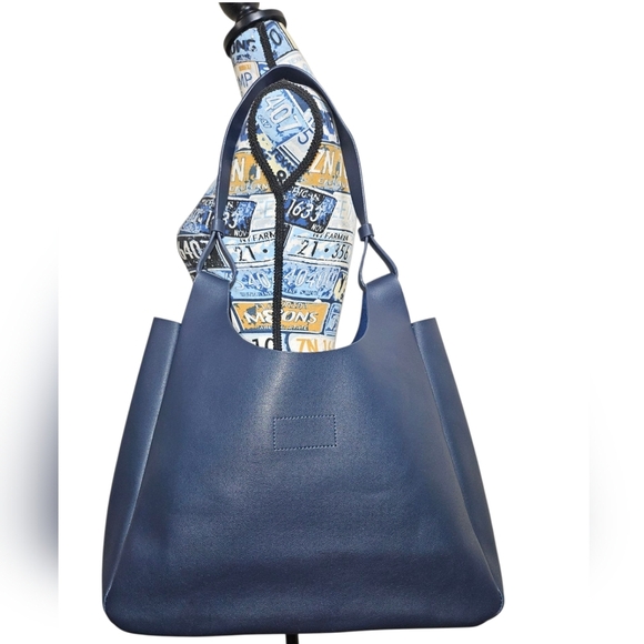 Neiman Marcus Blue One Handle Shoulder Bag Tote - Picture 2 of 6